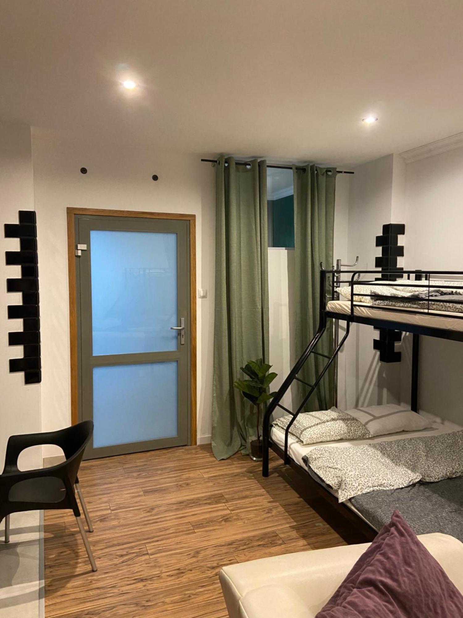 Apartament Gold 3 ズオトリジャ エクステリア 写真