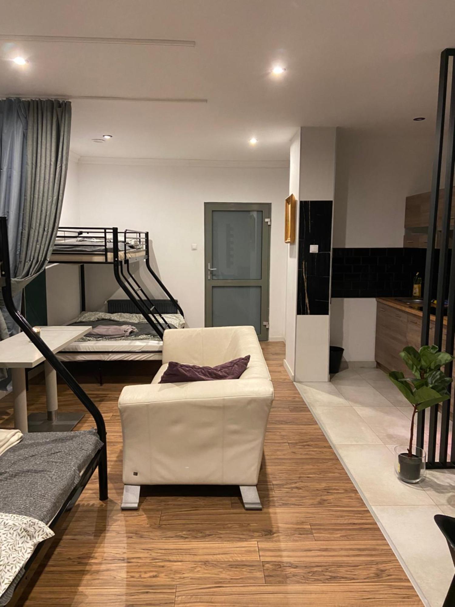 Apartament Gold 3 ズオトリジャ エクステリア 写真